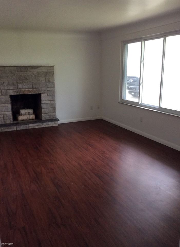 6743 N Lapeer Rd - Photo 2 of 20