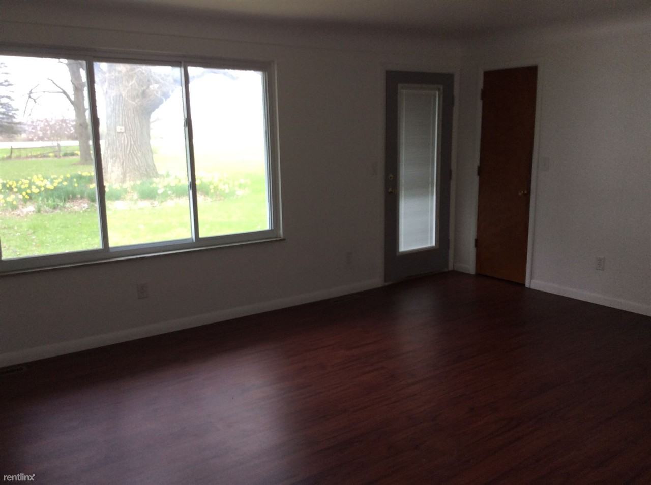 6743 N Lapeer Rd - Photo 3 of 20