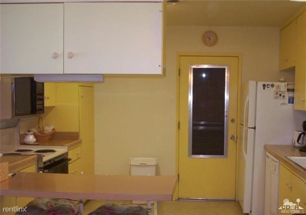 43420 Illinois Ave - Photo 3 of 10