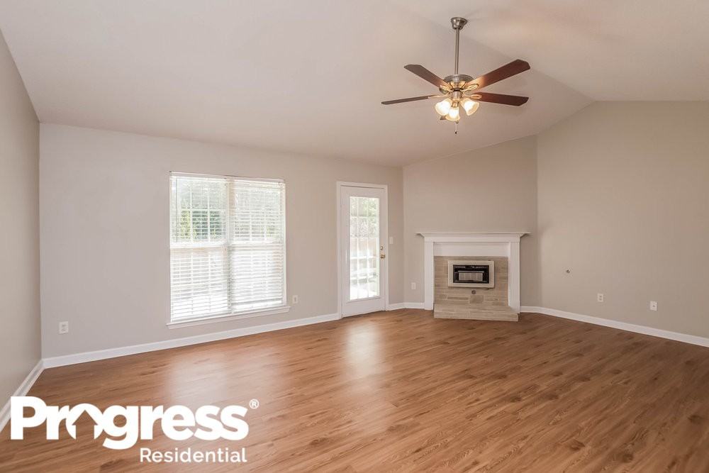 6320 Sandbourne E - Photo 2 of 15