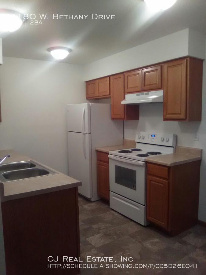 4180 W Bethany Dr - Photo 3 of 10