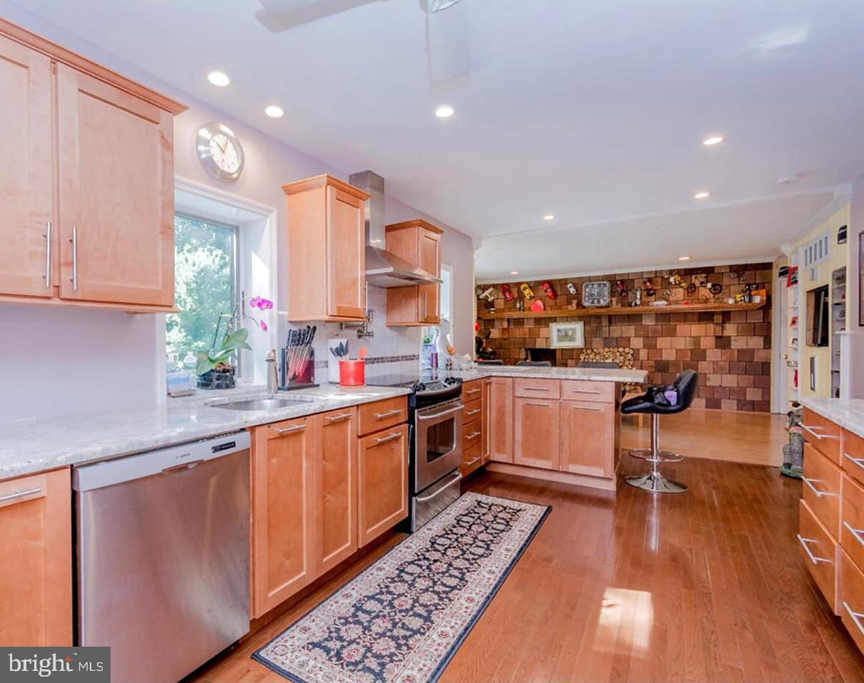 229 Wilson Rd - Photo 3 of 6