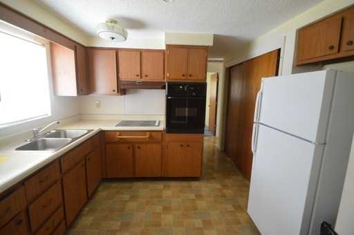 2520 Templewood Dr - Photo 3 of 12