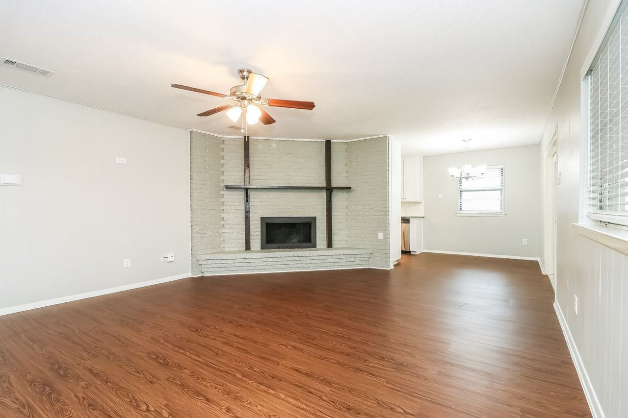 2608 Shady Grove Dr - Photo 2 of 19