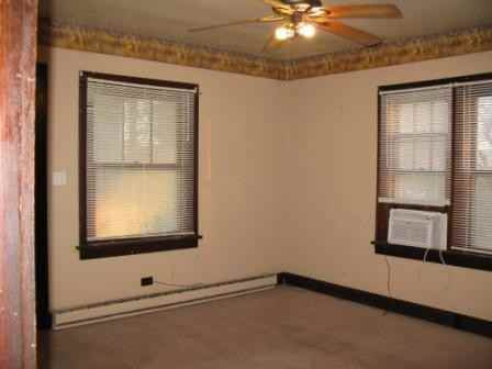 824 N Main St - Photo 3 of 6