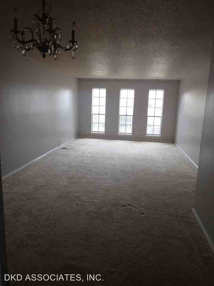 9160 Turrentine Dr - Photo 2 of 29