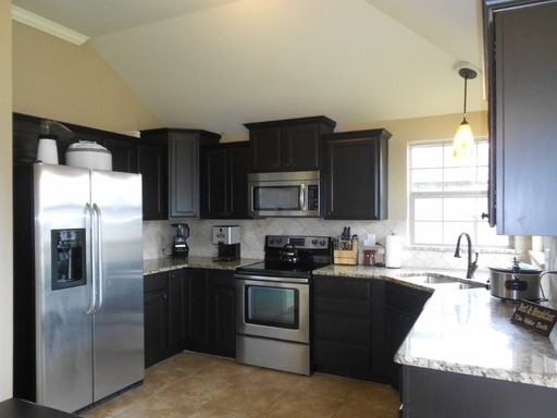 406 Northeast Mountain Meadow Drive - Photo 3 of 21