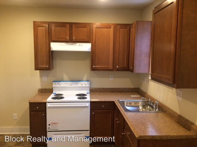 101 W 27th St - Photo 2 of 9