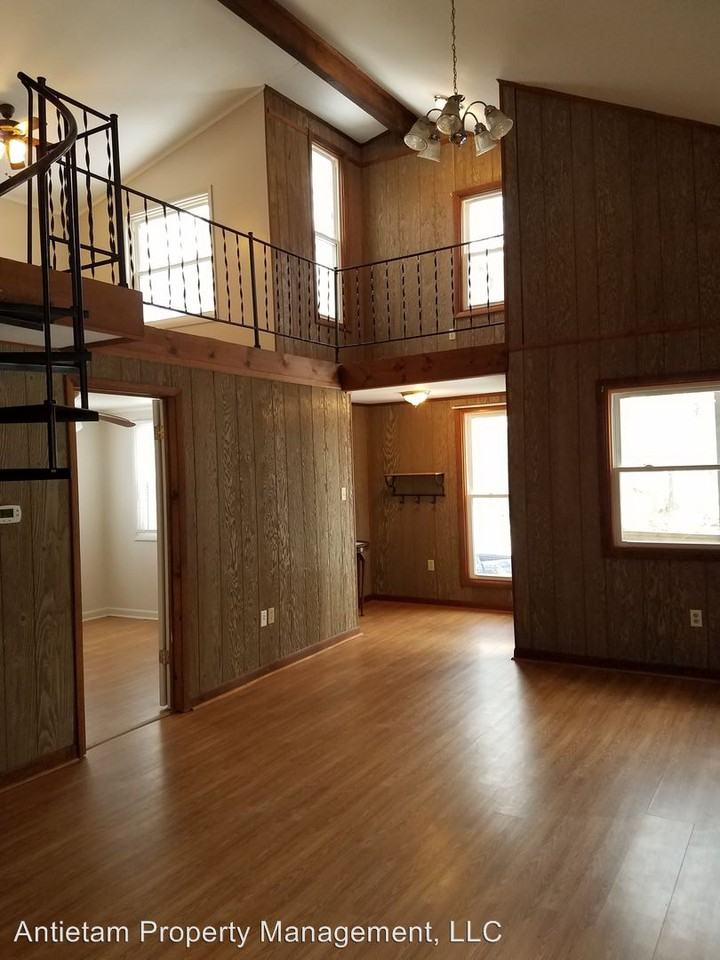 6042 River Rd - Photo 3 of 13