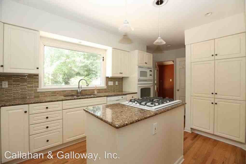 205 E Ridgeley Rd - Photo 3 of 8