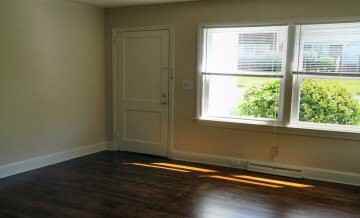 907 Grayland St #A - Photo 2 of 5