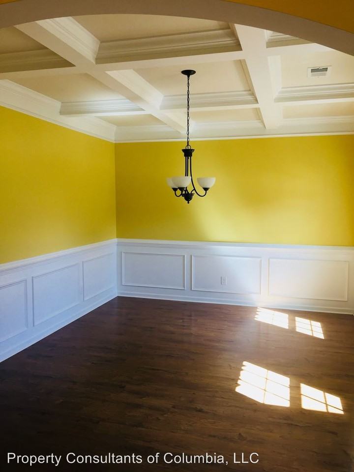 784 Kimsey Dr - Photo 3 of 19