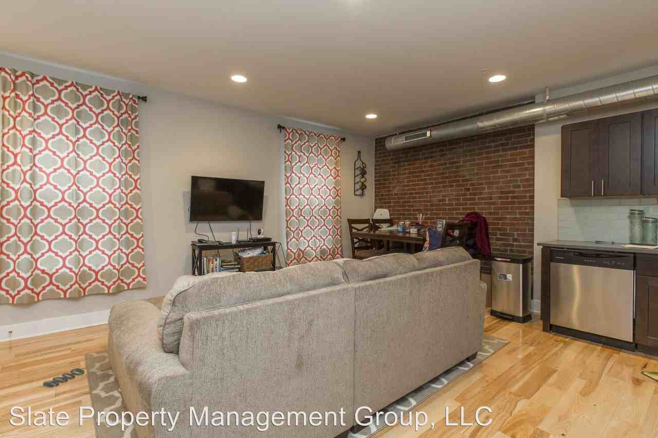 113 Gay Street - Photo 3 of 10