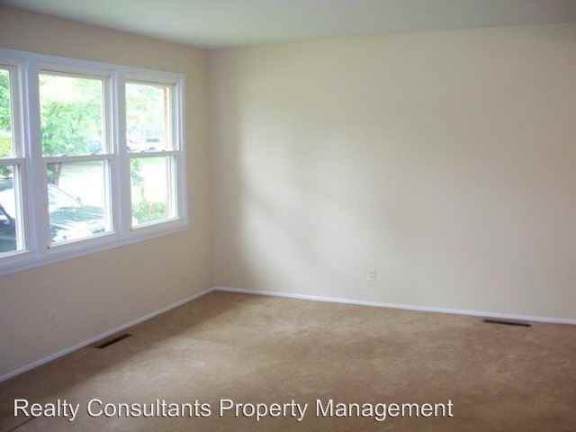 1500 Quail Dr - Photo 3 of 18