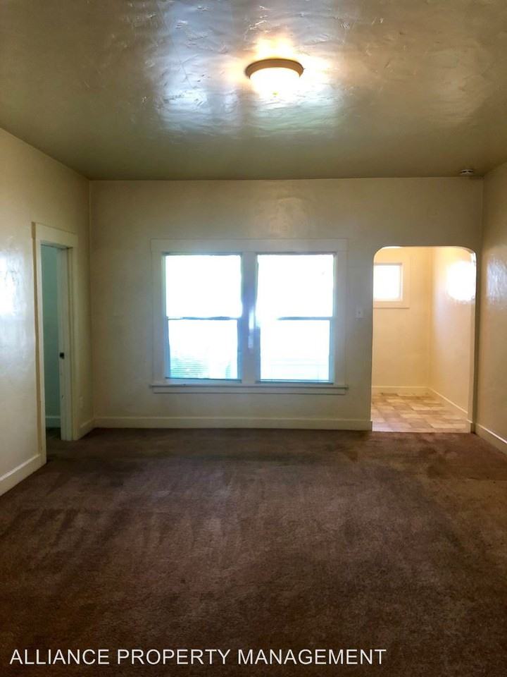 73 Brookwood Avenue - Photo 3 of 15