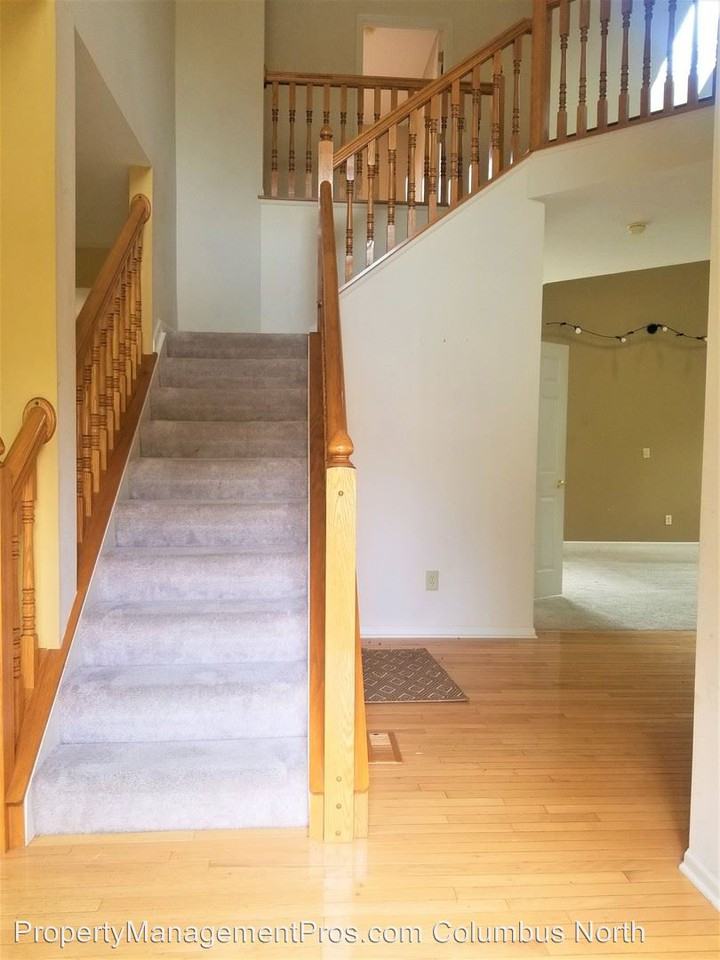 2220 Pleasant Colony Dr - Photo 3 of 38