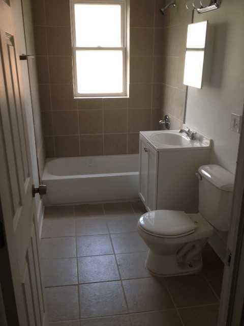 7701 S May - Photo 2 of 8