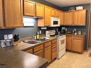 20607 Claire Ct - Photo 3 of 7