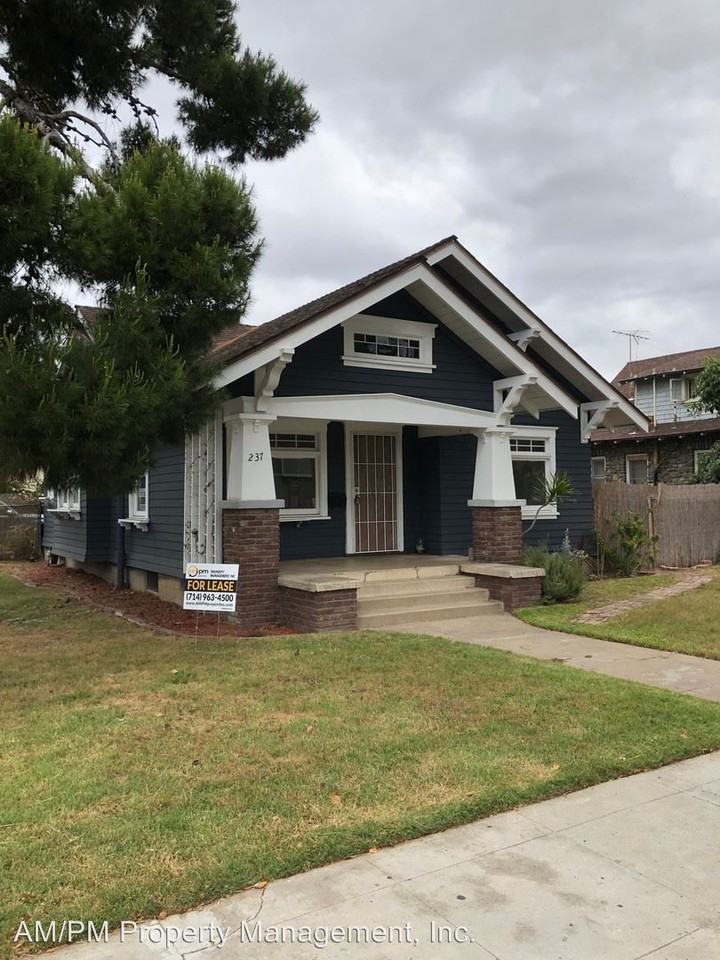 237 W Almond Ave - Photo 2 of 9