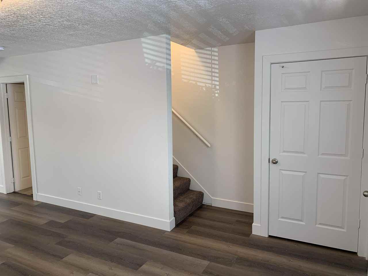 399 W 200 N - Photo 2 of 21