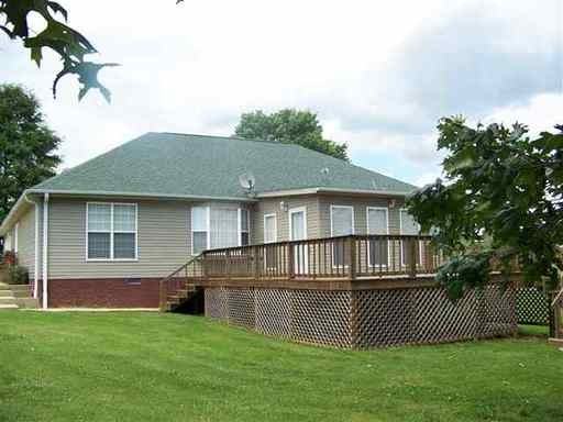 525 Hawks Rd - Photo 2 of 11