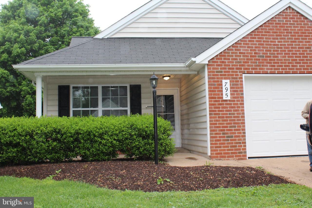 795 Ripplebrook Dr - Photo 2 of 25