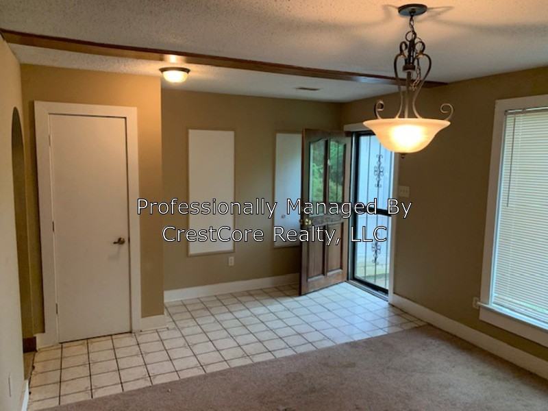 5441 Fieldcrest Ave - Photo 3 of 14