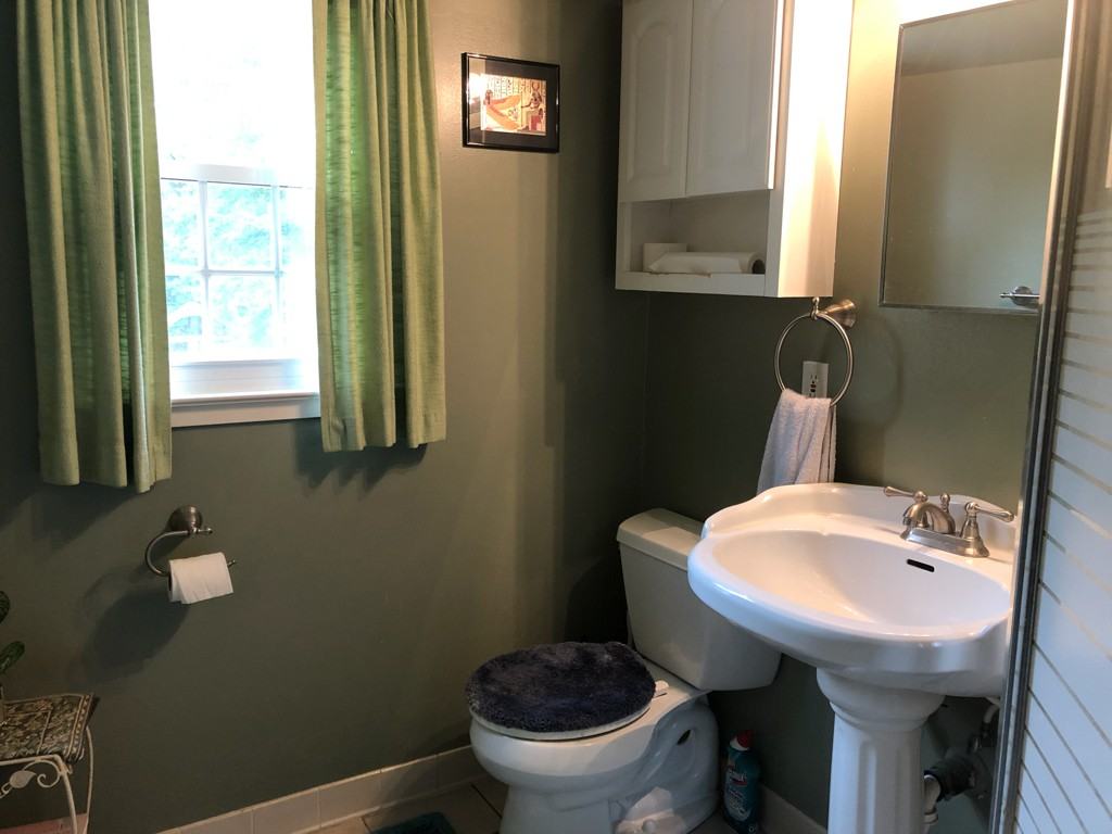 52x2 Ampthill Drive - Photo 7 of 9