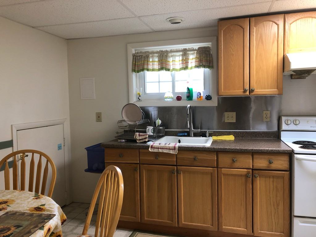 52x2 Ampthill Drive - Photo 5 of 9