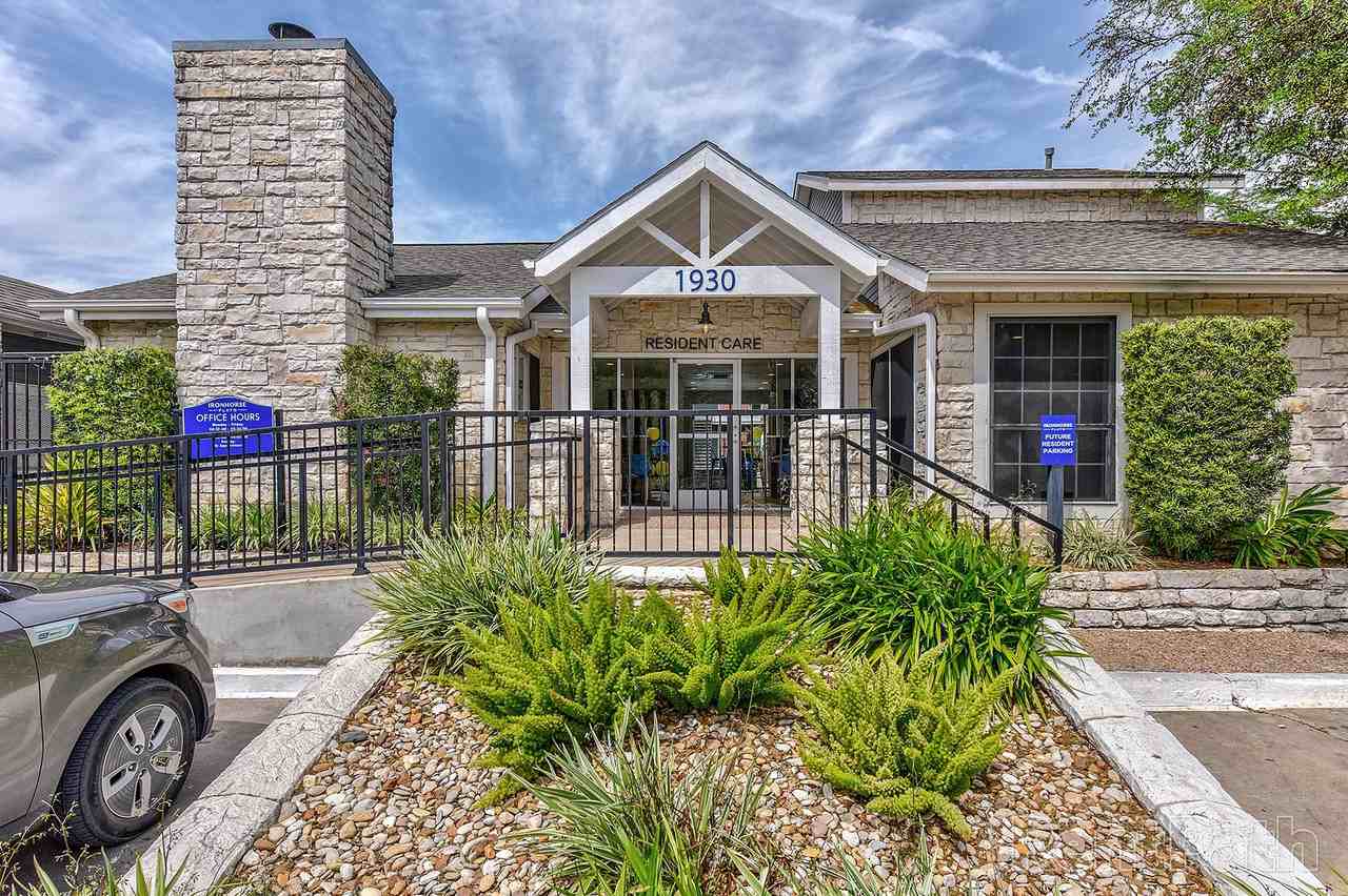 Ironhorse Flats Apartments - Photo 2 of 42