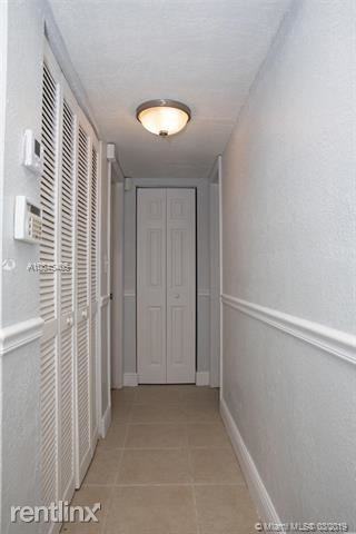 SUNSET PALMS EAST CONDO - Photo 3 of 16