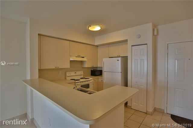 PARADISE POINTE CONDO - Photo 3 of 12