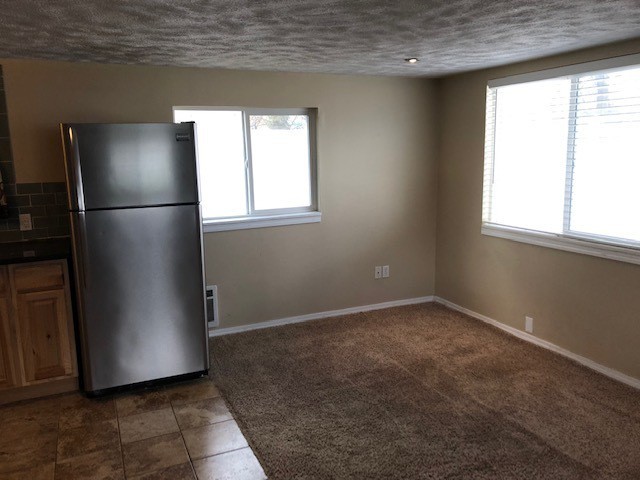 501 W Holland Ave - Photo 3 of 8