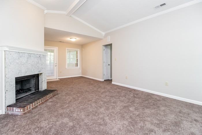 12811 Copperfield Ln - Photo 3 of 8