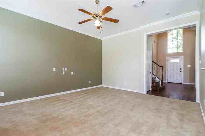 17 Brook Arbor Ct - Photo 2 of 15