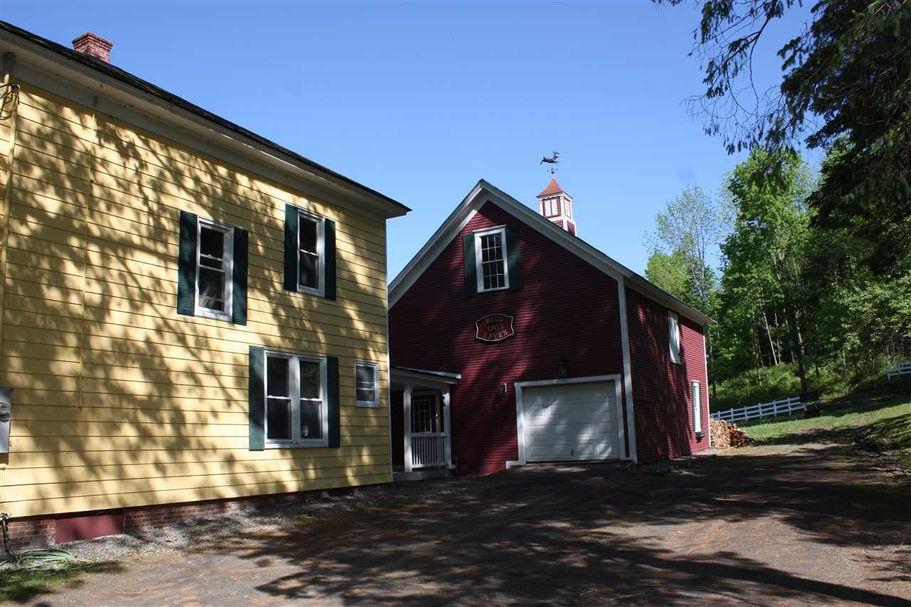 105 Pleasant St - Photo 3 of 12