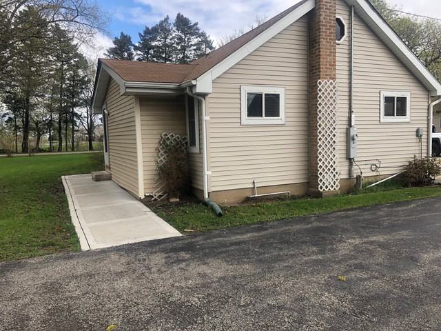 5219 N Richmond Rd - Photo 2 of 5