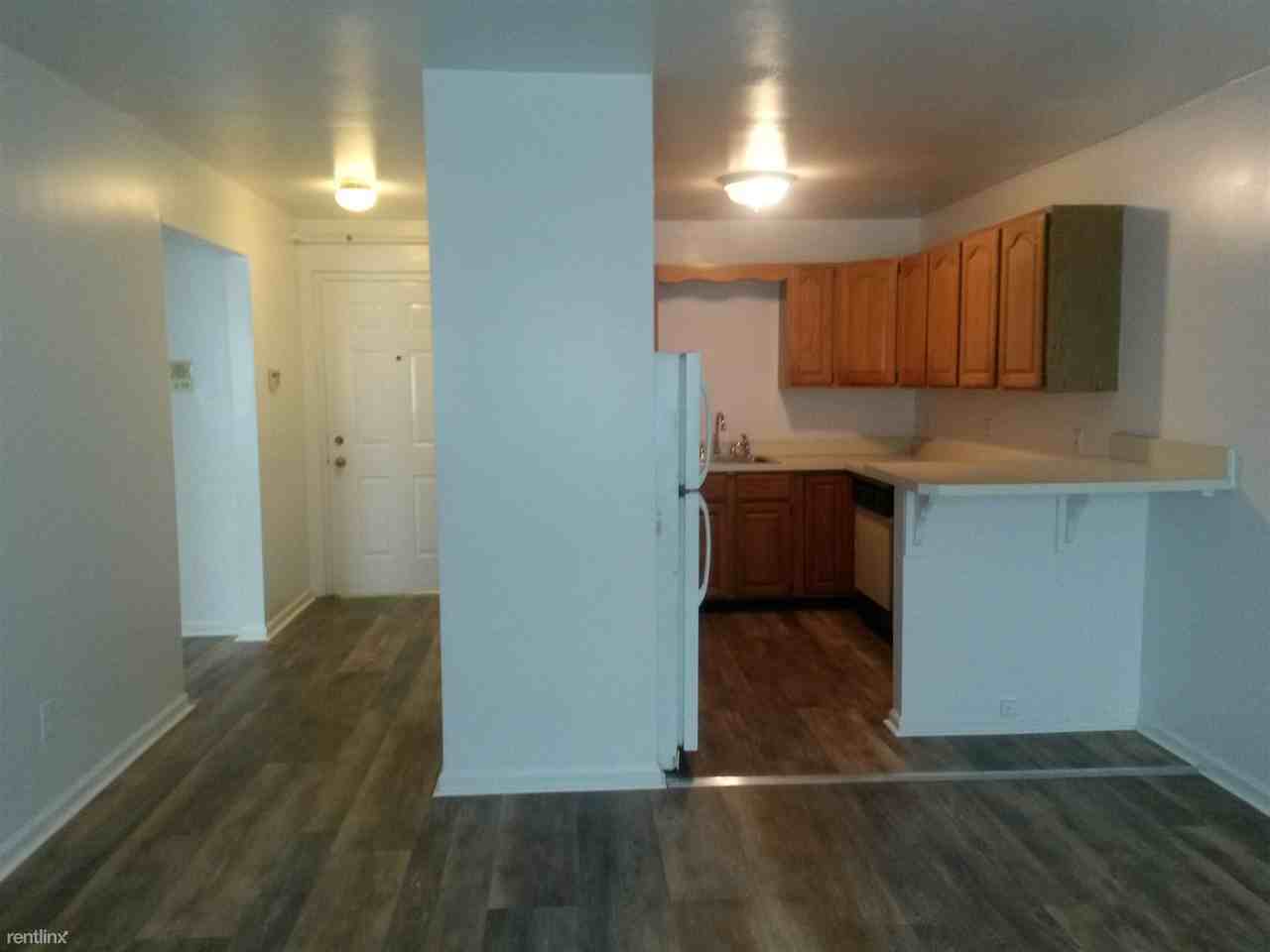 Minor Pl - Photo 2 of 7