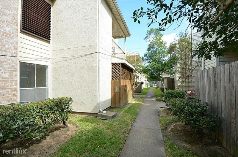 7600 Emmett F Lowry Expy 310 - Photo 2 of 12