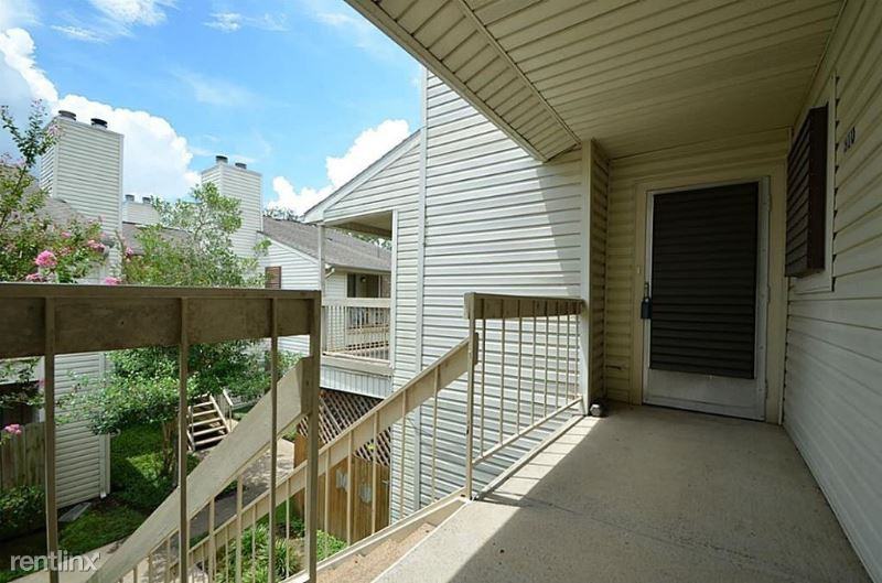 7600 Emmett F Lowry Expy 310 - Photo 3 of 12