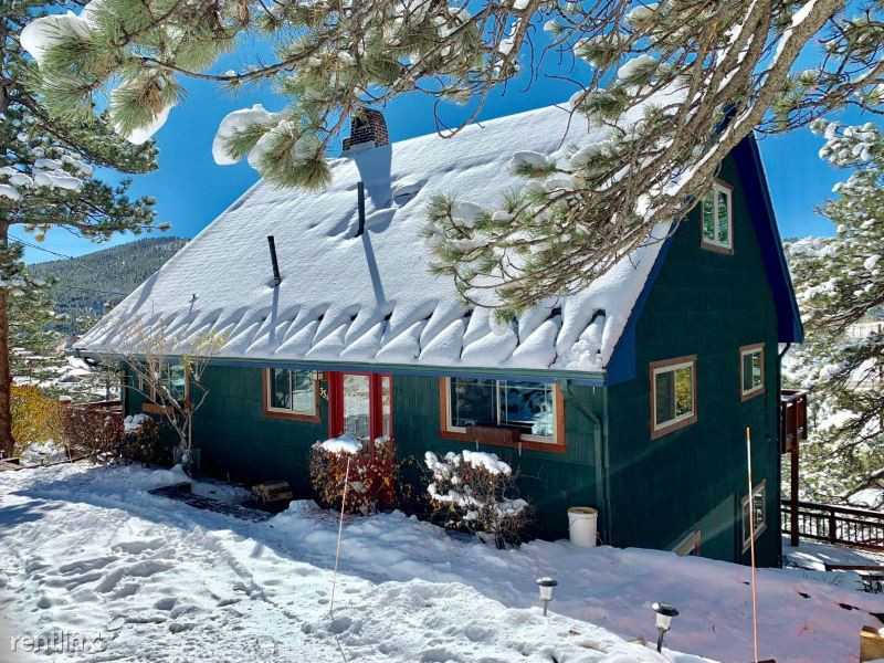 334 W 4th St - Photo 2 of 8