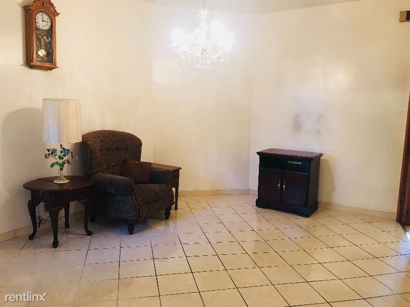 351 1/2 McKee Pl - Photo 3 of 20