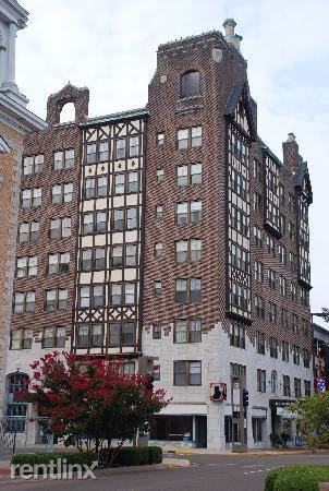 600 Broadway St. - Photo 2 of 15