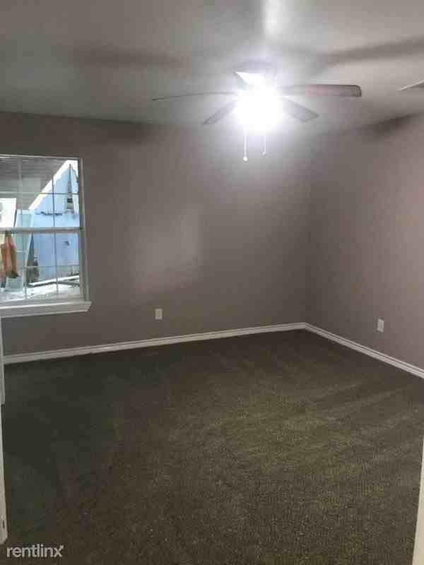 15218 South Dr - Photo 3 of 17