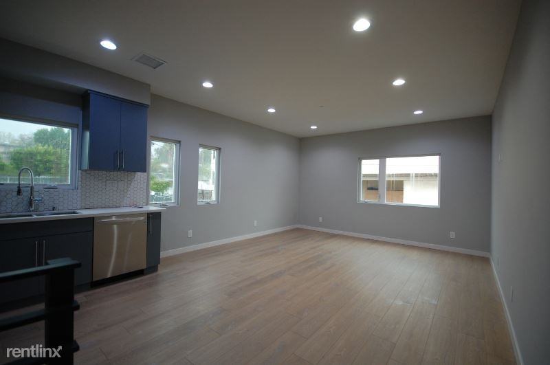 Melrose Ave & Serrano Ave. - Photo 2 of 27