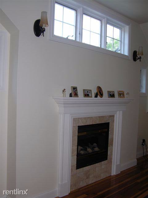 1008 River St - Photo 3 of 5