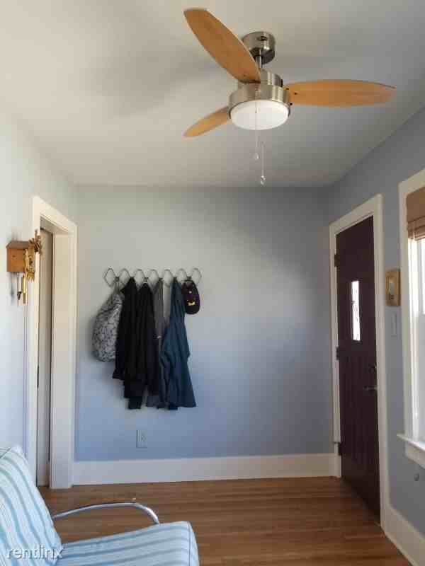 1316 Wolcott Ave - Photo 2 of 24