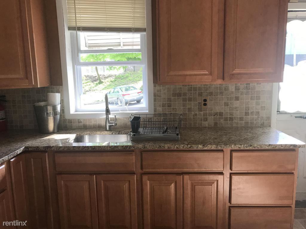 3618 Malden Ave - Photo 3 of 17