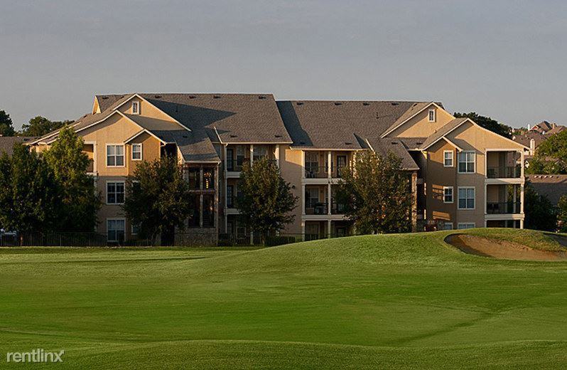 2901 Ridgeview Drive - Photo 3 of 12