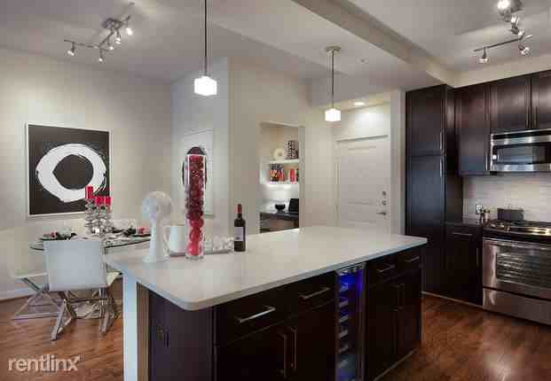 2929 Buffalo Speedway - Photo 3 of 7